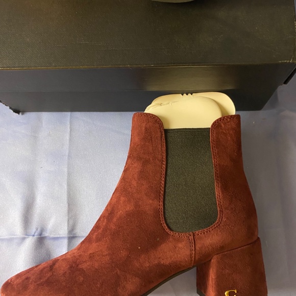 Coach Tia Ankle Slip On Suede Bootie In Wine Sz 8 FG2911 - Picture 11 of 15